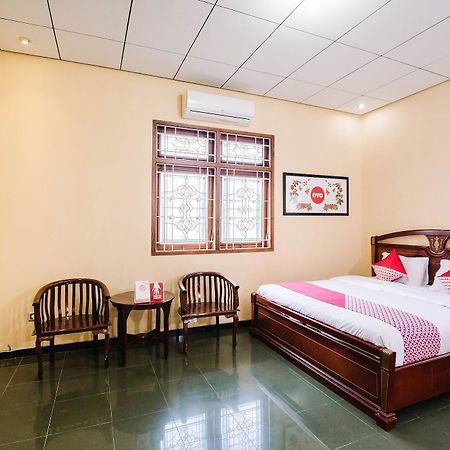 בניוואנגי Oyo 986 Authentic Osing Homestay מראה חיצוני תמונה