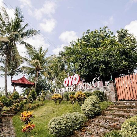 בניוואנגי Oyo 986 Authentic Osing Homestay מראה חיצוני תמונה