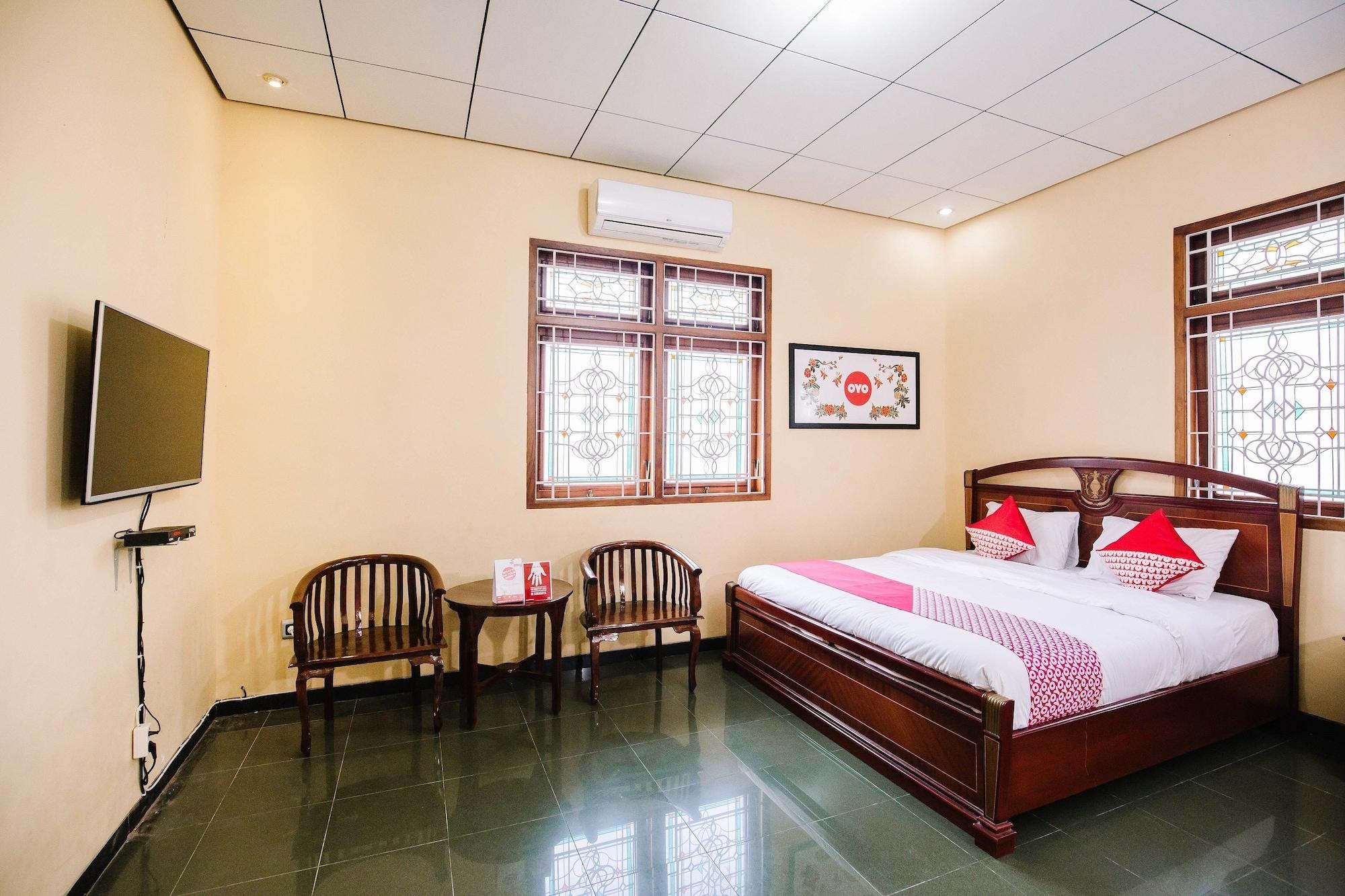 בניוואנגי Oyo 986 Authentic Osing Homestay מראה חיצוני תמונה