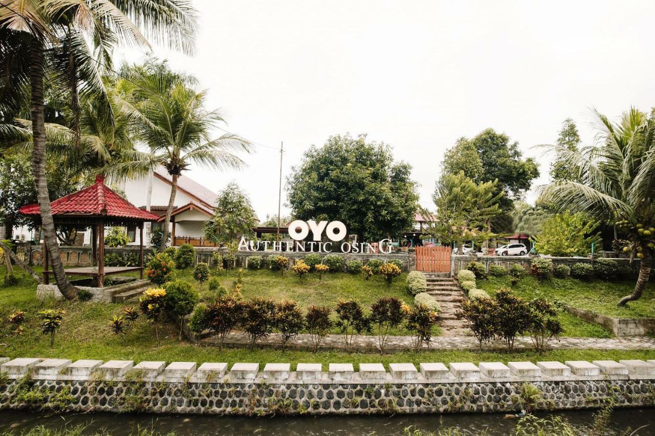 בניוואנגי Oyo 986 Authentic Osing Homestay מראה חיצוני תמונה